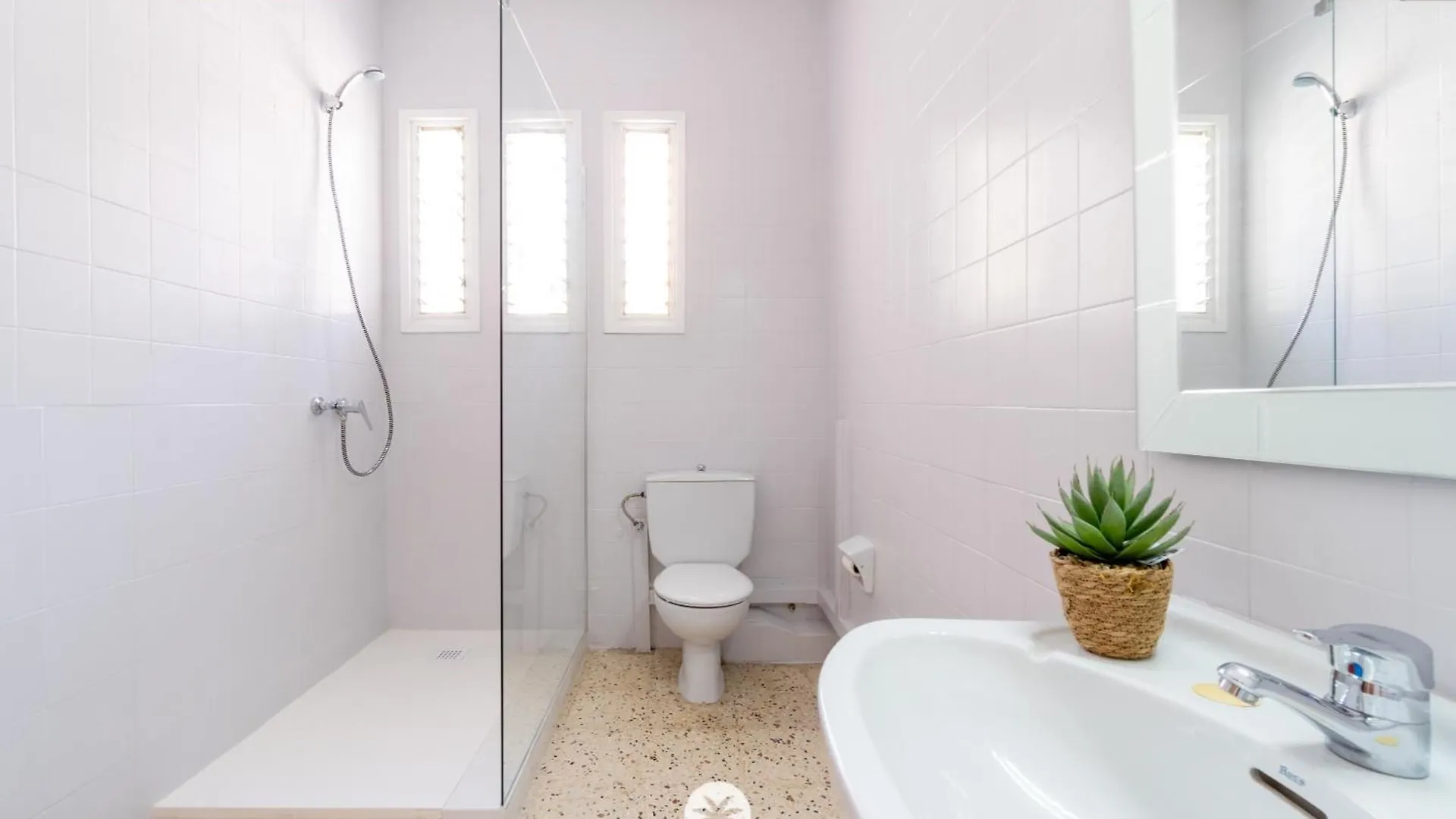 Apartment Mediterranean Way - La Mora B-C Tarragona Spain